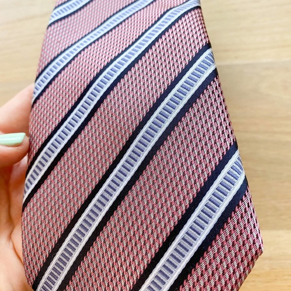 ALEXANDER JULIAN COLOURS Men's Red/Blue Striped Handmade Polyester Necktie sz OS - Picture 2 of 10